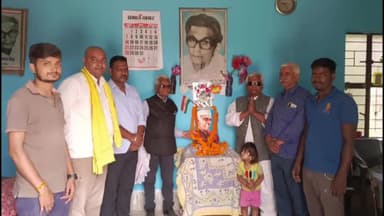 बेगूसराय: सर्वोदय नगर स्थित सुखदेव सिंह सभागार में मनाई गई प्रथम प्रधानमंत्री स्वर्गीय जवाहरलाल नेहरू की 59वीं पुण्यतिथि