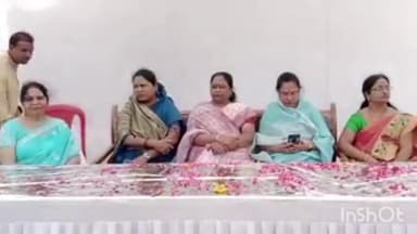 हुज़ूर: पीएम मोदी के मन की बात कार्यक्रम को महापौर मालती राय ने कार्यकर्ताओं के साथ दूर संचार कॉलोनी भोपाल में सुना