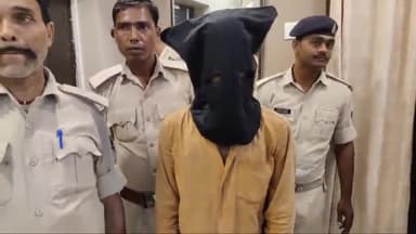 अररिया: नगर थाना क्षेत्र के एक गांव में नाबालिग बच्ची से दुष्कर्म और हत्या के मामले में 2 आरोपियों को पुलिस ने किया गिरफ्तार