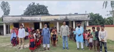 बारसोई: बारसोई प्रखंड के बिधोर पंचायत के मदरसा इस्लामिया  दिनीय खिजीनतरी का निरीक्षण मुखिया प्रतिनिधि  करते हैं