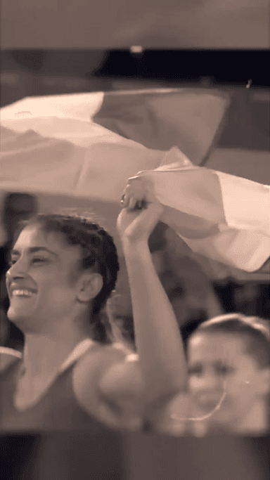 सरकार में महिला विरोधी मोदी है तो मुमकिन है- 

BJP नेताओं द्वारा बेटियों का यौन उत्पीड़न करने के बाद सरकार द्वारा उन्हें सड़कों पर रौंदना।

#पहलवान_देश_की_शान