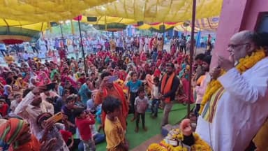 सिरोंज: ग्राम तरवारिया में आयोजित 'श्रीमद् भागवत कथा' में विधायक उमाकांत शर्मा हुए शामिल, ग्रामीणों व कार्यकर्ताओं से की मुलाकात