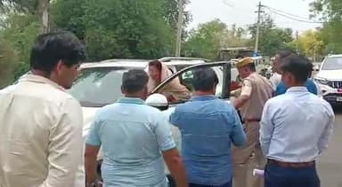 अलवर: उद्योग एवं देवस्थान विभाग कैबिनेट मंत्री शकुंतला रावत ने सर्किट हाउस में आमजन से की मुलाकात