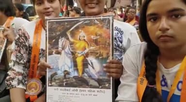 बुलंदशहर: नुमाइश मैदान स्थित आरएन निकुंज हॉल में जिला स्तरीय प्रतिभा सम्मान समारोह कार्यक्रम का किया गया आयोजन