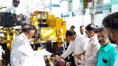 हुज़ूर: वार्ड-25 निराला नगर से सह्याद्रि परिसर के मेन गेट तक डामरीकरण के विकास कार्य का विधायक पीसी शर्मा ने किया भूमिपूजन