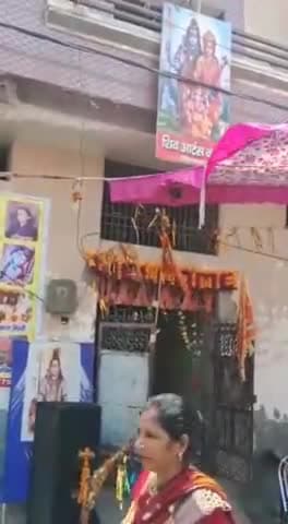 वार्ड नंबर 16 के जोगिंदर नगर में बाजा मिस्त्री उर्फ बरखा राम ने ठंडे मीठे पानी जलजीरा की लगाकर बुझाई लोगों की प्यास