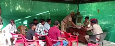 थाना मंडुआडीह परिसर में 22 लावारिस वाहनों की हुई नीलामी