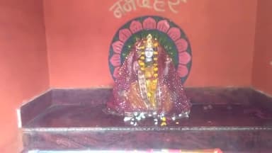 मुआर पर गंगा दशहरा को श्रद्धालुओं ने लगाई मां नर्मदा जी में आस्था की डुबकी एवं सुख समृद्धि की कामना की नर्मदे हर