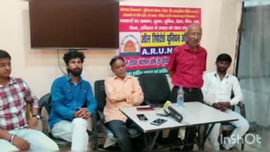 खगड़िया: लक्ष्मी सिनेमा रोड स्थित लक्ष्मी कंपलेक्स में हिंदी पत्रकारिता दिवस मनाया गया