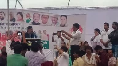 हुज़ूर: विधायक आरिफ मसूद ने वार्ड 45,48,49,50,51 ब्लॉक एमपी नगर में कांग्रेस की नारी सम्मान योजना के लिए महिलाओं से भरवाए फ़ॉर्म