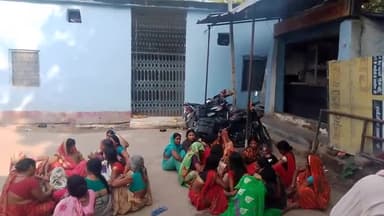 जहानाबाद: टेहटा बसराज बीघा के समीप भीषण सड़क दुर्घटना में युवक की हुई  मौत के बाद, शव के पोस्टमार्टम की प्रक्रिया है जारी।