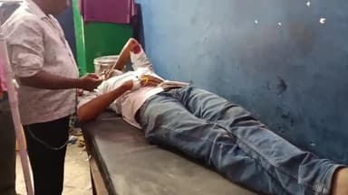 रायबरेली: दोस्तपुर मोड़ के पास चार पहिया वाहन ने मोटरसाइकिल सवार को मारी जोरदार टक्कर दो घायल एक की हालत गंभीर