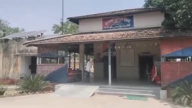 कस्बा: लीची बागान के पास से सुधा कंपनी की मिल्क वैन से कसबा पुलिस ने पकड़ी भारी मात्रा में विदेशी बियर, जब्त कर लाई थाने