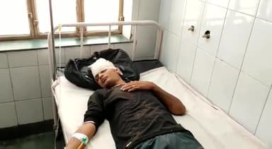 अलवर: किशनगढ़ बास के बस स्टैंड के पास एक थ्री व्हीलर टेंपो को रोडवेज बस ने मारी टक्कर 5 जने गंभीर रूप से घायल 1 बच्ची की मौत