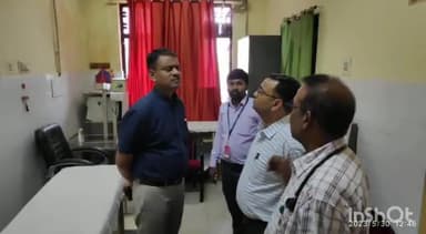 पंडित दीनदयाल उपाध्याय जिला अस्पताल का DM ने किया निरीक्षण, बंद सुविधाएं बहाल कराने के CMO को दिए निर्देश