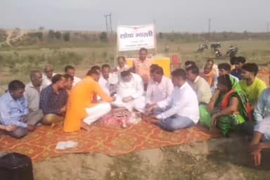 मोहम्मदी: बरवर के गोमती नदी घाट पर गंगा दशहरा के पावन पर्व पर पूजा का कार्यक्रम हुआ संपन्न