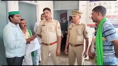 अनूपशहर: क्षेत्र मे छेड़छाड़ के आरोपियो की गिरफ्तारी को मांग को लेकर भाकियू महाशक्ति के कार्यकर्ताओ ने किया धरना प्रदर्शन।