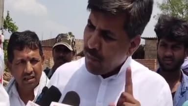 बोखड़ा: सतेर में घटिया सड़क निर्माण कार्य देखकर भड़के बाजपट्टी विधायक, भुगतान पर रोक लगाने का दिया अल्टीमेटम