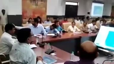 रतलाम नगर: कलेक्ट्रेट में कलेक्टर की अध्यक्षता में जागरूकता कार्यशाला हुई आयोजन, रेरा को लेकर दी गई विस्तृत जानकारी