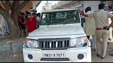 अलेवा: पेगा गांव में गली में खड़े व्यक्ति पर गंडासी व लाठी-डंडों से हमला 2 महिलाओं समेत 9 नामजद मामला दर्ज