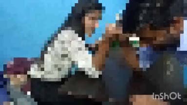 हसनपुर: नगर के बाईपास मार्ग स्थित एक कोचिंग में पढ़ाने वाले शिक्षक का छात्रा के साथ पंजा लड़ाते हुए वीडियो हुआ वायरल, मचा हड़कंप