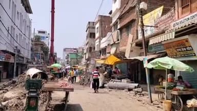 बिहार: फ्लाई ओवर निर्माण के कारण भराव पथ से गगनदीवान मोहल्ले का बंद हुआ रोड, लोगों को हो रही परेशानी