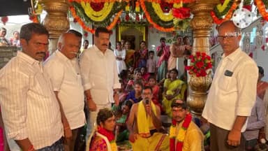 చిన్నంబావి: చిన్నంబావి విపనగండ్ల మండలాలలోని గ్రామాలలో జరిగిన పలు వివాహ వేడుకల్లో పాల్గొన్న కొల్లాపూర్ ఎమ్మెల్యే బీరం.