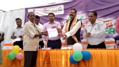 मथुरा: विभिन्न सरकारी योजनाओं के तहत आत्मनिर्भर बनाने हेतु BSA कॉलेज में DM ने लाभार्थियों को संबोधित कर मेले का किया शुभारंभ