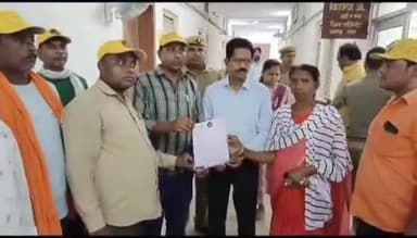 कानपुर: जिलाधिकारी कार्यालय पहुंचकर जय किसान आंदोलन के कार्यकर्ताओं ने सौंपा ज्ञापन, सांसद बृजभूषण सिंह की गिरफ्तारी की मांग