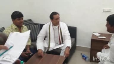 खगड़िया: शहर के परिसदन में संसद चौधरी महबूब अली केसर ने सुनी लोगों की फरियाद