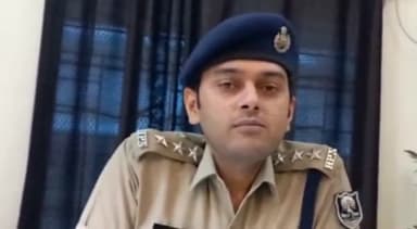 गोपालगंज: कॉलेज रोड पुलिस ने छापेमारी कर सेक्स रैकेट का किया खुलासा,सदर एसडीपीओ प्रांजल कुमार ने दी जानकारी