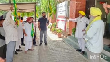 ਸ਼ਾਹਕੋਟ: ਉਪ ਮੰਡਲ ਪ੍ਰਬੰਧਕੀ ਕੰਪਲੈਕਸ ਚ ਬੀਕੇਯੂ ਏਕਤਾ ਉਗਰਾਹਾਂ ਨੇ SDM ਨੂੰ ਰਾਸ਼ਟਰਪਤੀ ਦੇ ਨਾਮ ਦਿੱਤਾ ਮੰਗ ਪੱਤਰ , ਮਹਿਲਾ ਪਹਿਲਵਾਨਾਂ ਦਾ ਕੀਤਾ ਸਮਰਥਨ