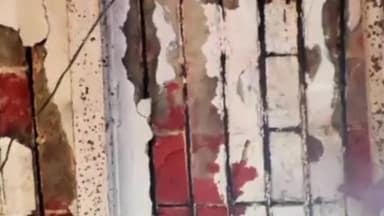 अनूपशहर: जहांगीराबाद नगर के पुराने बिजली घर का गिरा लेंटर, नहीं हुई कोई अनहोनी