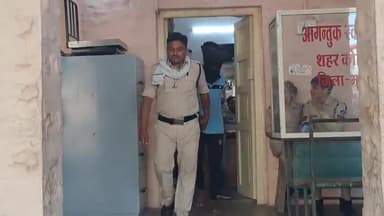 मंदसौर: 42 क्विंटल 70 किलो अवैध डोडा चूरा मामले में कोतवाली पुलिस अन्य आरोपी की तलाश अन्य टीमें रवाना, एक आरोपी रिमांड पर