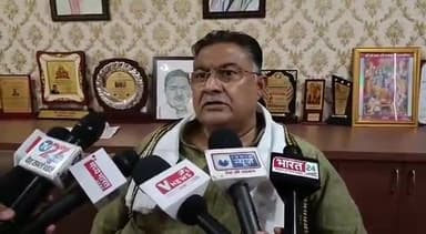 छतरपुर नगर: खेलग्राम में छतरपुर से कांग्रेस विधायक आलोक चतुर्वेदी ने छतरपुर का नाम बदलने का किया विरोध