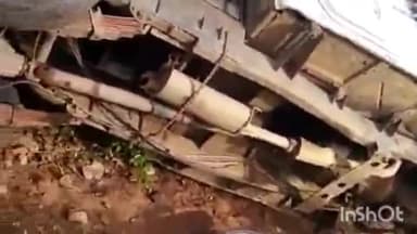 जतारा: शाह सगरवारा मार्ग पर पिकअप वाहन ने मारी बाइक सवार को टक्कर 2 लोग घायल, 108 की मदद से स्वास्थ्य केंद्र पहुंचाया