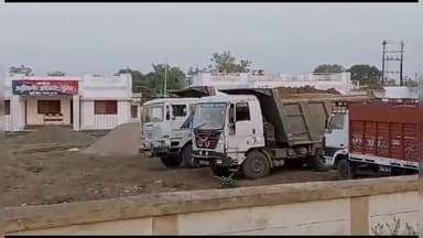 खुरई: बनहट गांव के पास एक पोकलेन एवं छह डंपर जप्त कर अवैध उत्खनन के मामले में कलेक्टर ने 52 लाख 51 हजार का लगाया जुर्माना