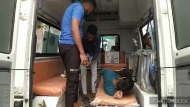 डेगाना: हरसौर में डंपर की चपेट में आने से दो बाइक सवार युवक गंभीर रूप से हुए घायल