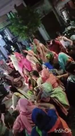 दादरी: दादरी थाना क्षेत्र के जीटी रोड पर देर रात ग्रामीणों ने बिजली कटौती को लेकर क्या धरना प्रदर्शन मौके पर पहुंची पुलिस