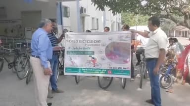 कस्बा: सामुदायिक स्वास्थ्य केंद्र कसबा में विश्व साइकिल दिवस के अवसर पर निकाली गई साइकिल रैली