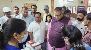 देहरादून: कैबिनेट मंत्री गणेश जोशी ने निशुल्क स्वास्थ्य जांच शिविर कैंप का किया शुभारंभ