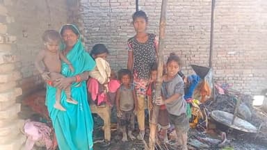 गोपालगंज: पचरूखिया गांव में एक व्यक्ति के घर में अचानक लगी आग, घर में रखा सामान जलकर खाक