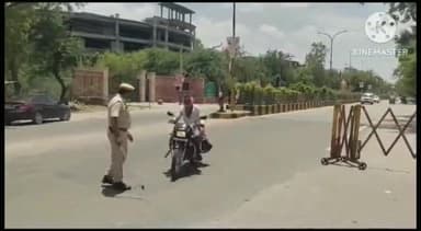 अलवर: जिले में ट्रैफिक पुलिस ने विशेष अभियान में बिना हेलमेट वालों पर कार्रवाई करते हुए कांटे 1045 वाहन चालकों के चालान