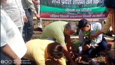 सिवनी: सिलादेही टेकरी पर विश्व पर्यावरण दिवस के अवसर पर कलेक्टर और एसपी ने किया वृक्षारोपण