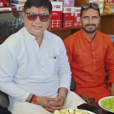 सलोन: डीह के पूर्व ब्लॉक प्रमुख विवेक सिंह को जिला सहकारी बैंक रायबरेली के अध्यक्ष पद के लिए भाजपा ने दिया टिकट