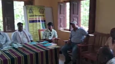 रामगढ़ चौक: ई-कृषि भवन में कृषि पदाधिकारी के द्वारा दीप प्रज्वलित कर खरीफ महोत्सव कार्यशाला का किया गया शुभारंभ