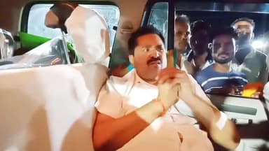 रैपुरा: पवई विधायक प्रहलाद सिंह लोधी ने रैपुरा में चल रहे नाइट क्रिकेट टूर्नामेंट के आयोजन कर्ताओं के प्रति जताया आभार