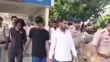 रतलाम नगर: फाइव एलिमेंट बार में चाकूबाजी व मारपीट के मामले में स्टेशन रोड पुलिस ने 3 आरोपियों को गिरफ्तार कर निकाला जुलूस