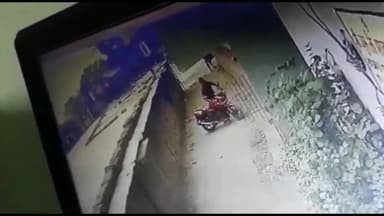 बिहार: लहेरी थाना पुलिस ने चोर की पहचान के लिए मोटरसाइकिल चोरी का जारी किया वीडियो।