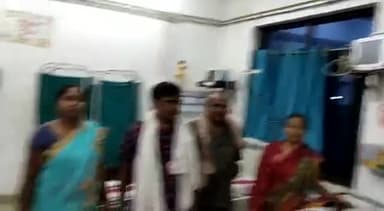 काराकाट गुरारू मै,मकान मालिक ने दुकानदार किरदार को जलाया,परिजन का आरोप,घायल का ट्रामा सेंटर मे इलाज,आशुतोष सिंह अधिवक्ता